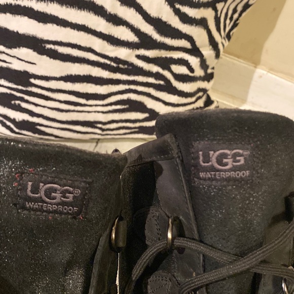 Ugg leather waterproof boots size 7 - Picture 11 of 15